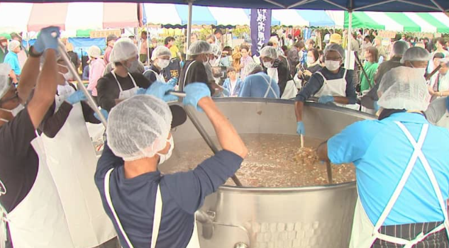 「秋まつり」にぎわう　群馬・昭和村