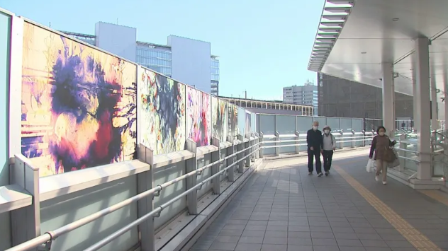 群馬・高崎市の中心市街地を巨大なアートが彩る