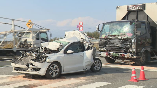 群馬・前橋市で４台玉突き事故　３人けが　１人は意識不明の重体