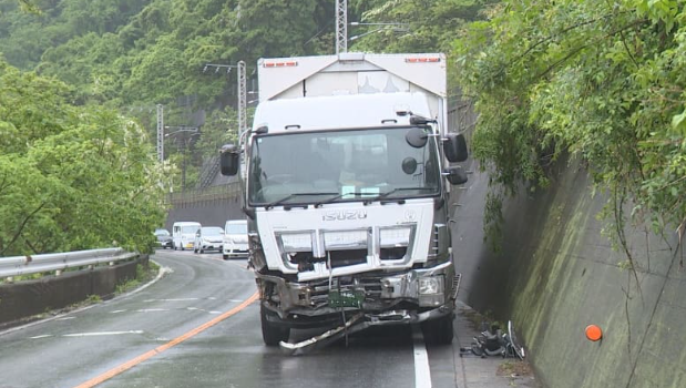国道１７号で複数台が絡む事故　群馬・沼田市